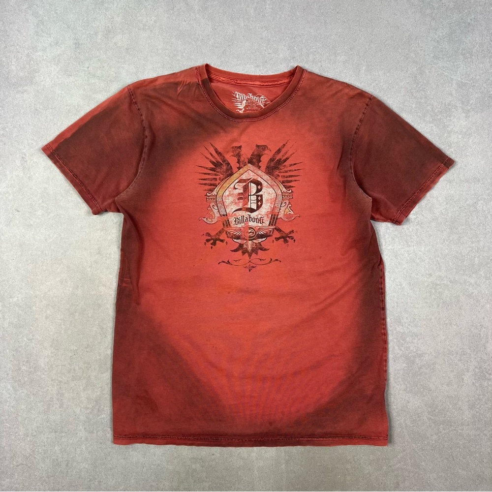 Billabong Men's Red Graphic T-Shirt Y2K